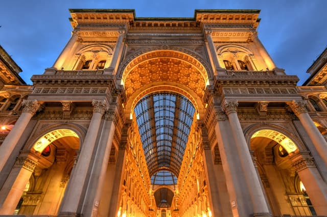 Galleria Vittorio Emanuele II, Milan