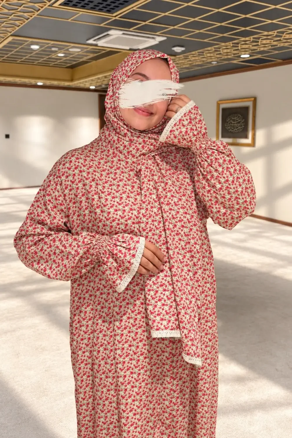 ثوب صلاة منقوش بالزهور بخمار متصل وسحاب - صورة 2