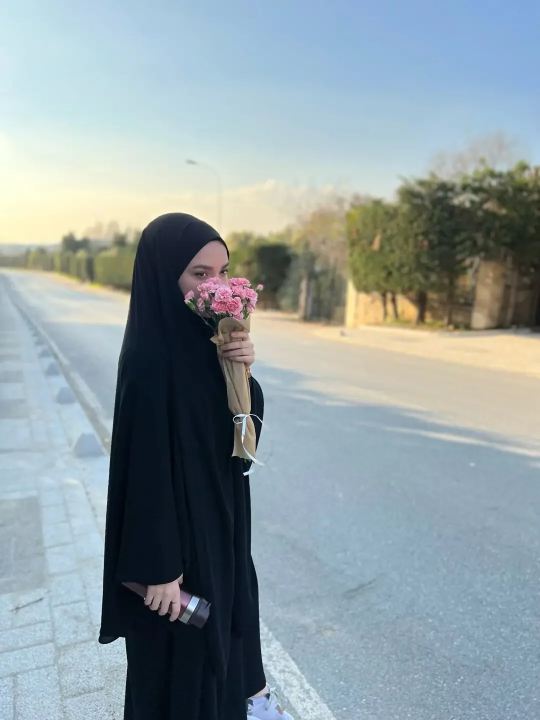 جلباب بنقاب على طراز أرضروم بقصة واسعة أسود - صورة 2