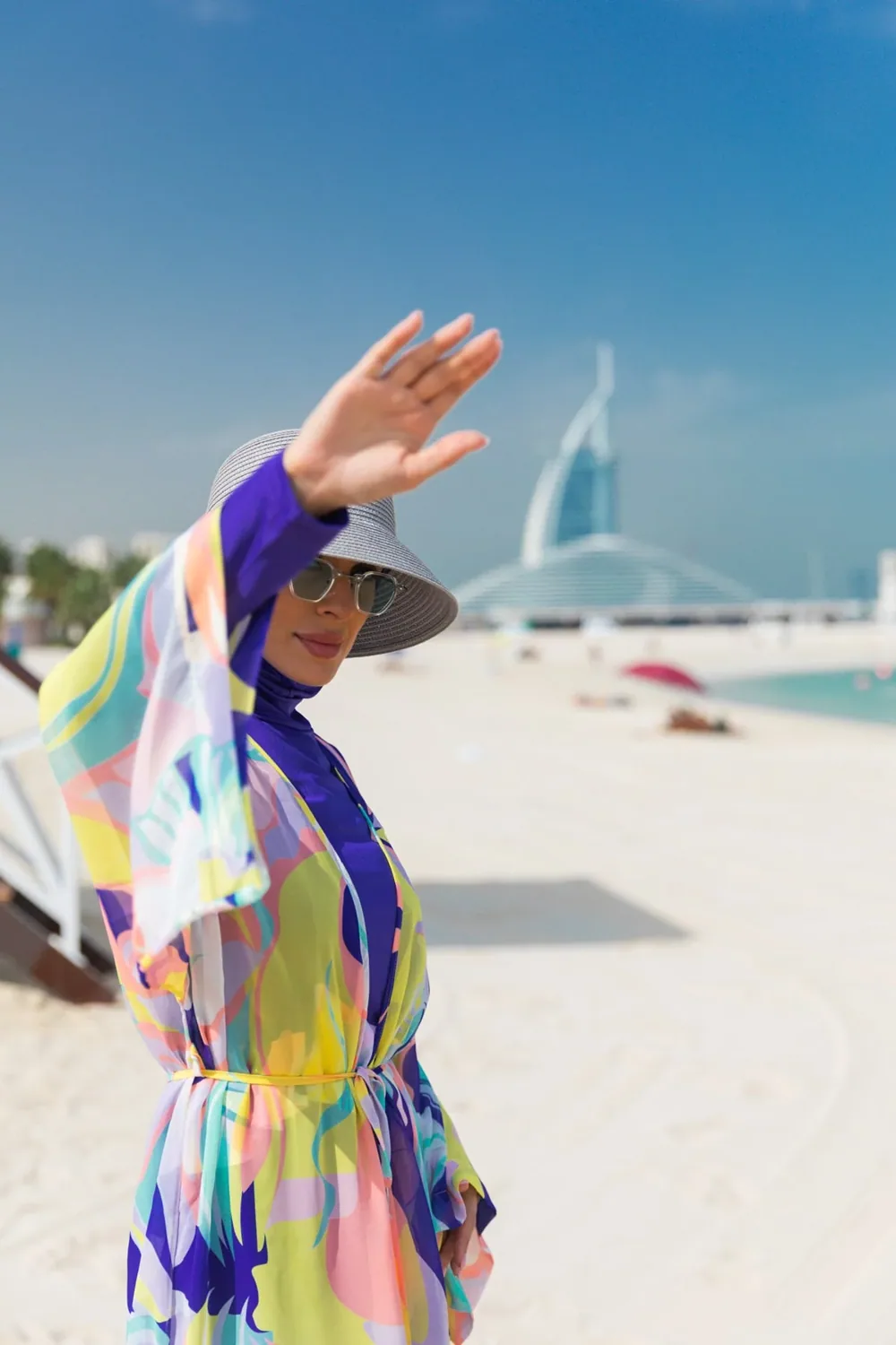 قفطان كيمونو ملون واسع لا يبرز الجسم - صورة 2
