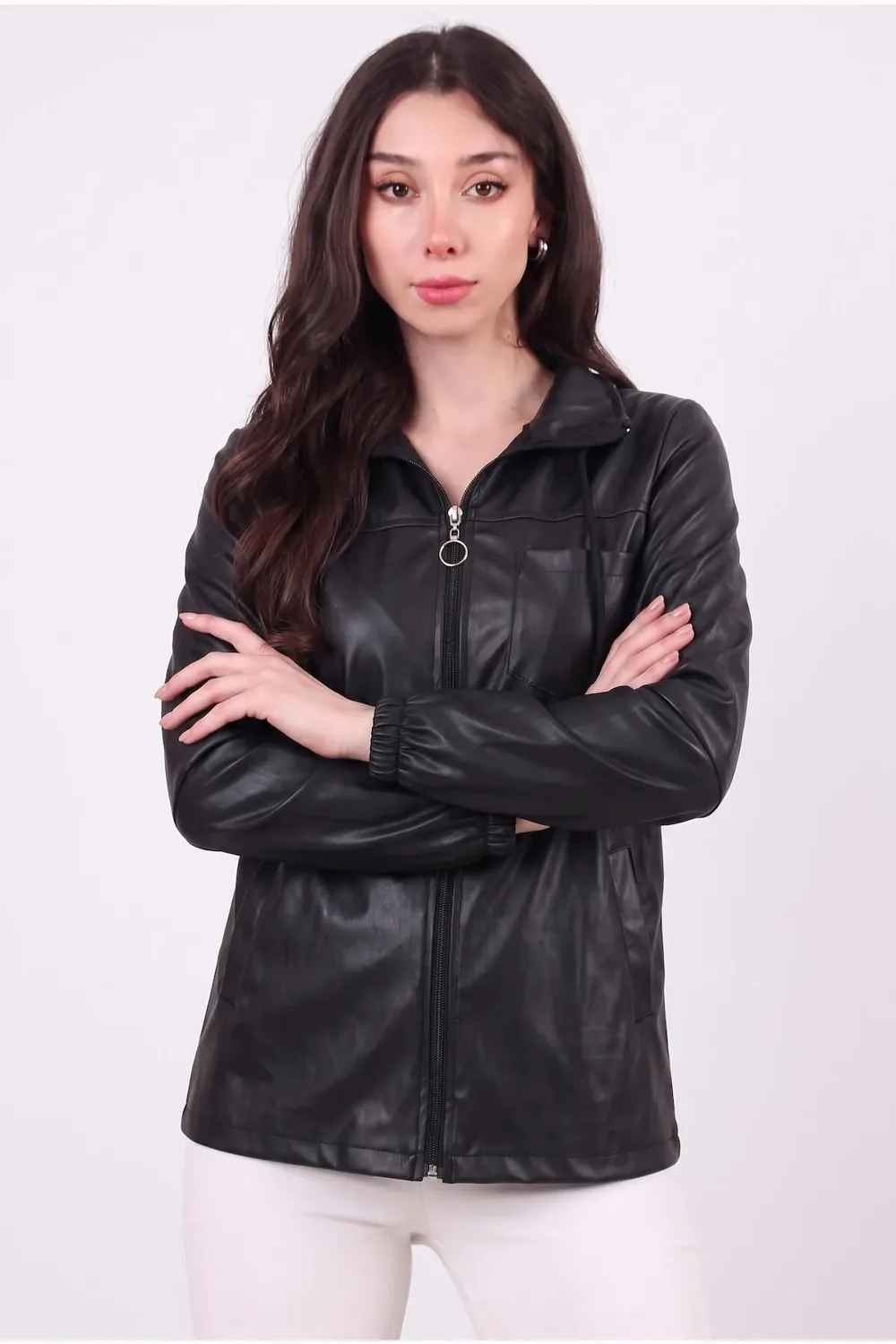 جاكيت جلد خفيف أسود بقلنسوة - صورة 2
