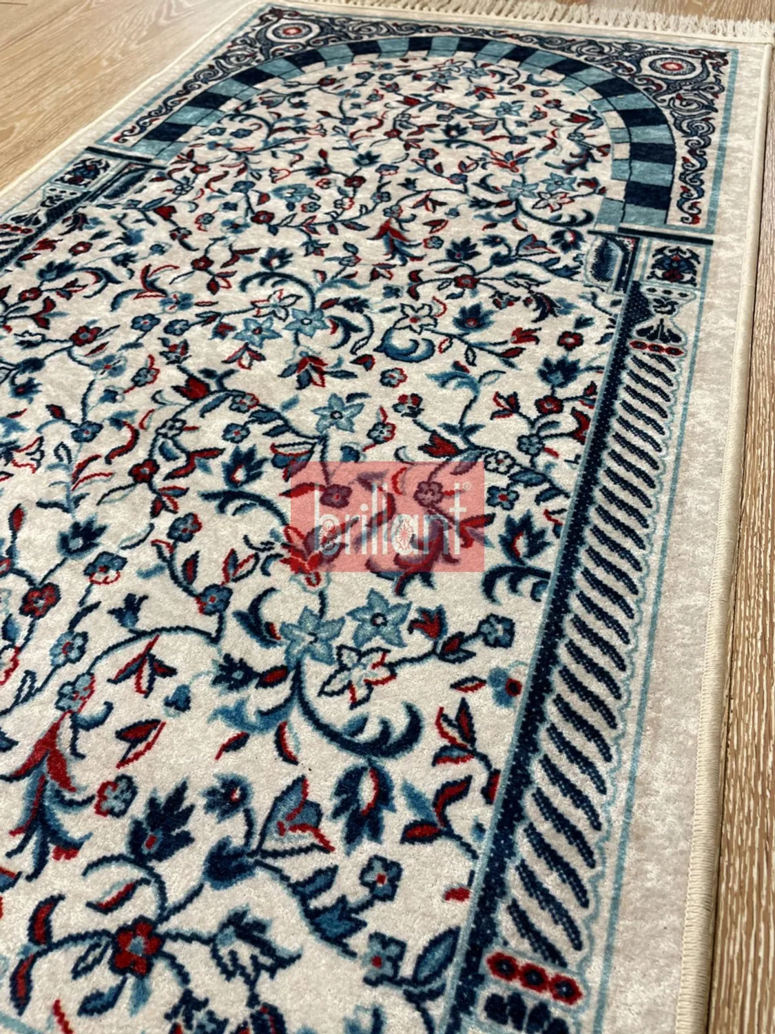سجادة صلاة زرقاء بأهداب وقاعدة لاتكس 75×125 سم - صورة 2