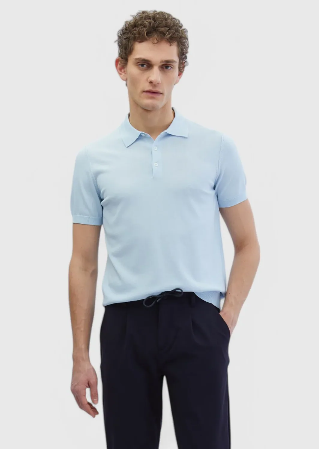 كنزة رجالية زرقاء فاتحة بياقة بولو من الفيسكوز
