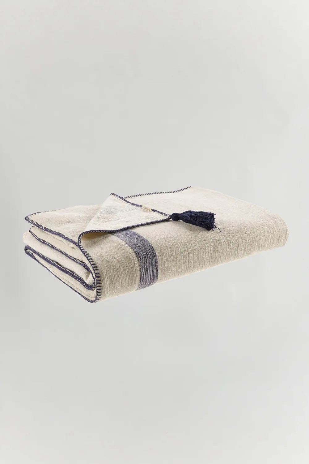 شال كنب كتان وتنسل بنسيج مفتوح - صورة 4