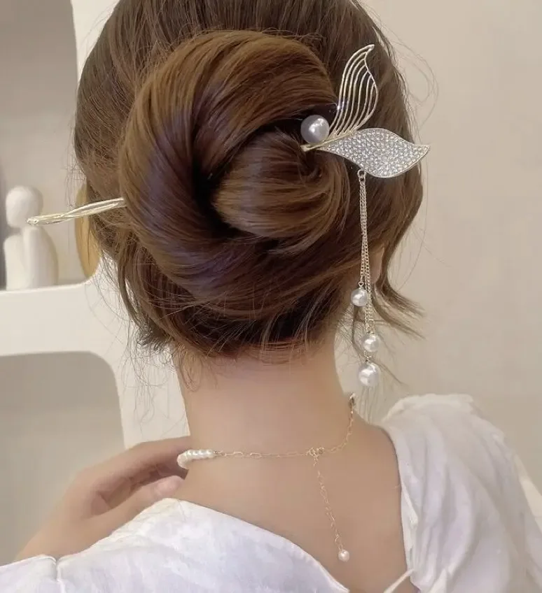 توكة بتصميم ذيل السمكة بلون أزرق - صورة 3