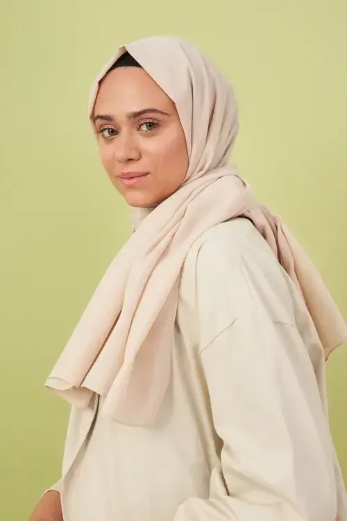 شال قطني بتأثير الغسيل الحجري بلون لؤلؤي - صورة 2
