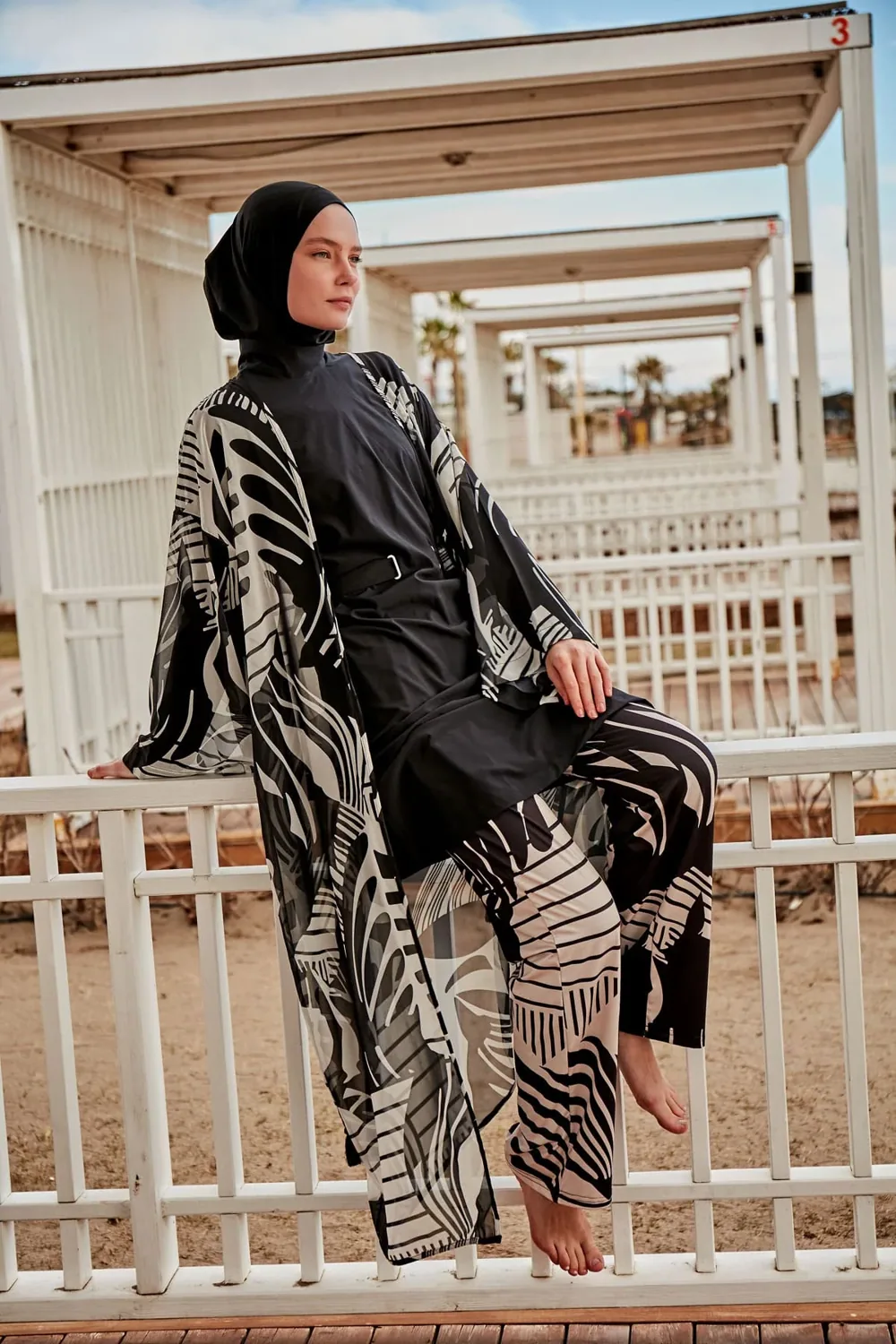 كيمونو قفطان أسود منقوش - صورة 3