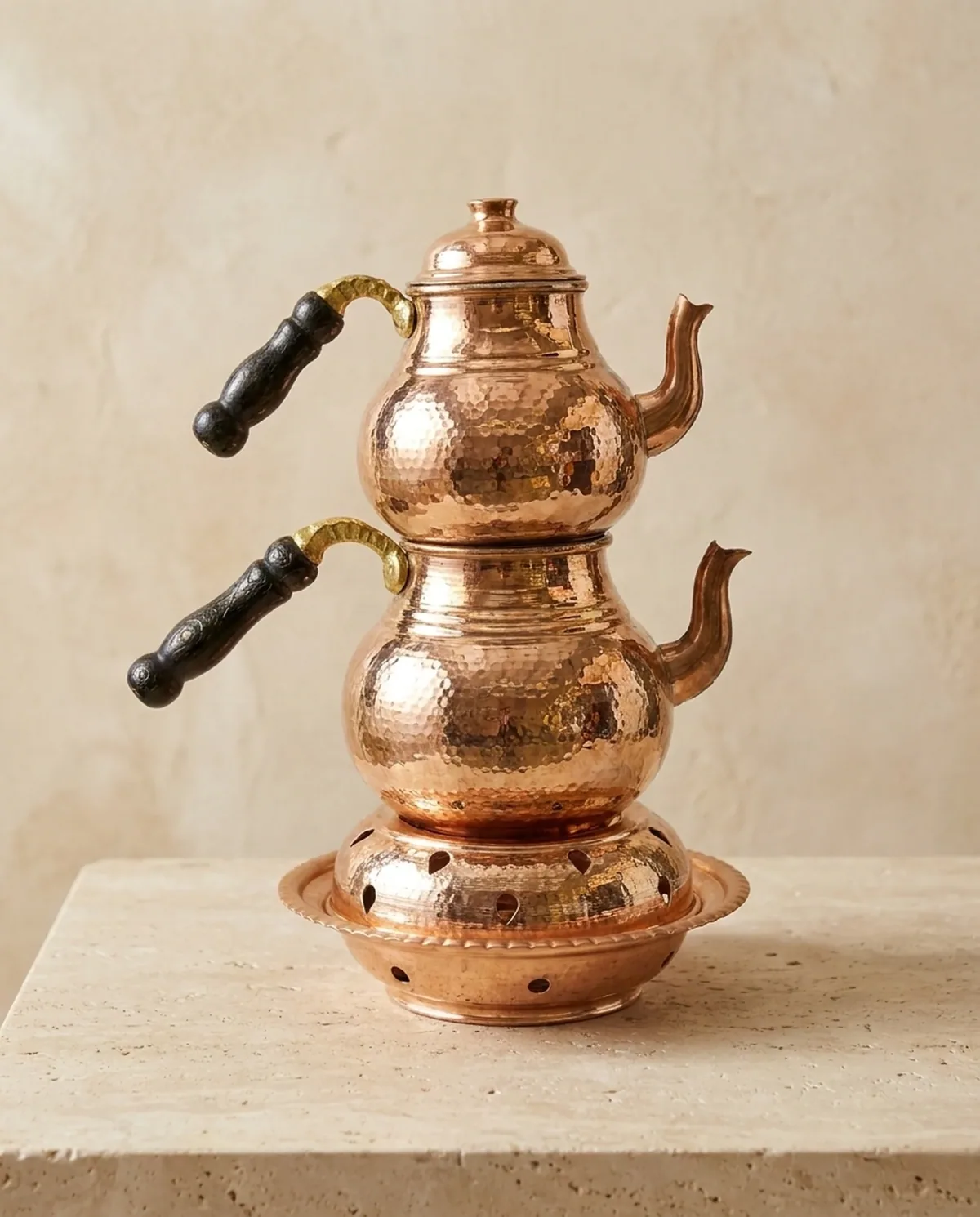 إبريق شاي نحاس أحمر مطروق بموقد 3 لتر