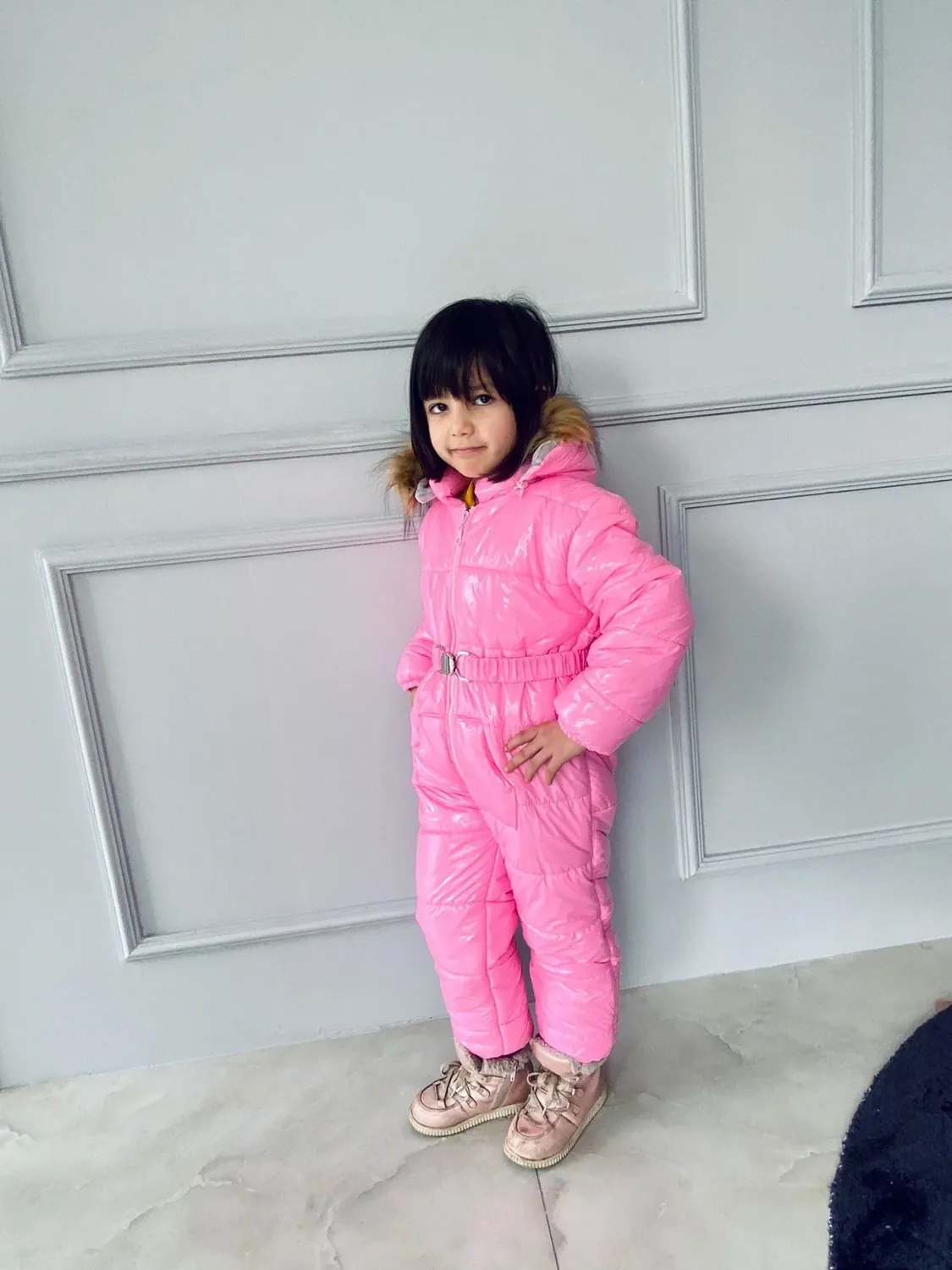 أفرهول ثلج للأطفال وردي فاقع بحزام وفرو - صورة 3