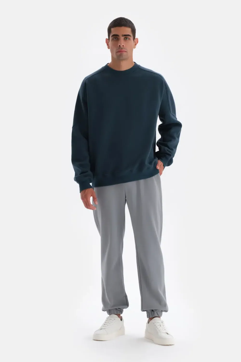 بنطال رياضي قطني رمادي بأطراف مطاطية