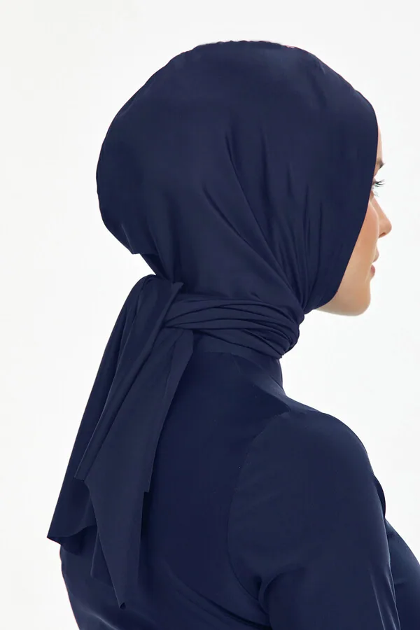 إيشارب سباحة كحلي من قماش المايوه يربط كالشال - صورة 3