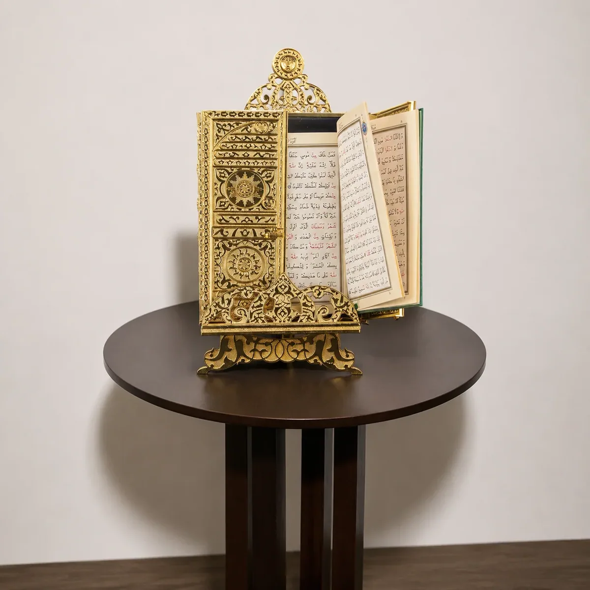 علبة مصحف معدنية متوسطة بمقاس 22×29 سم