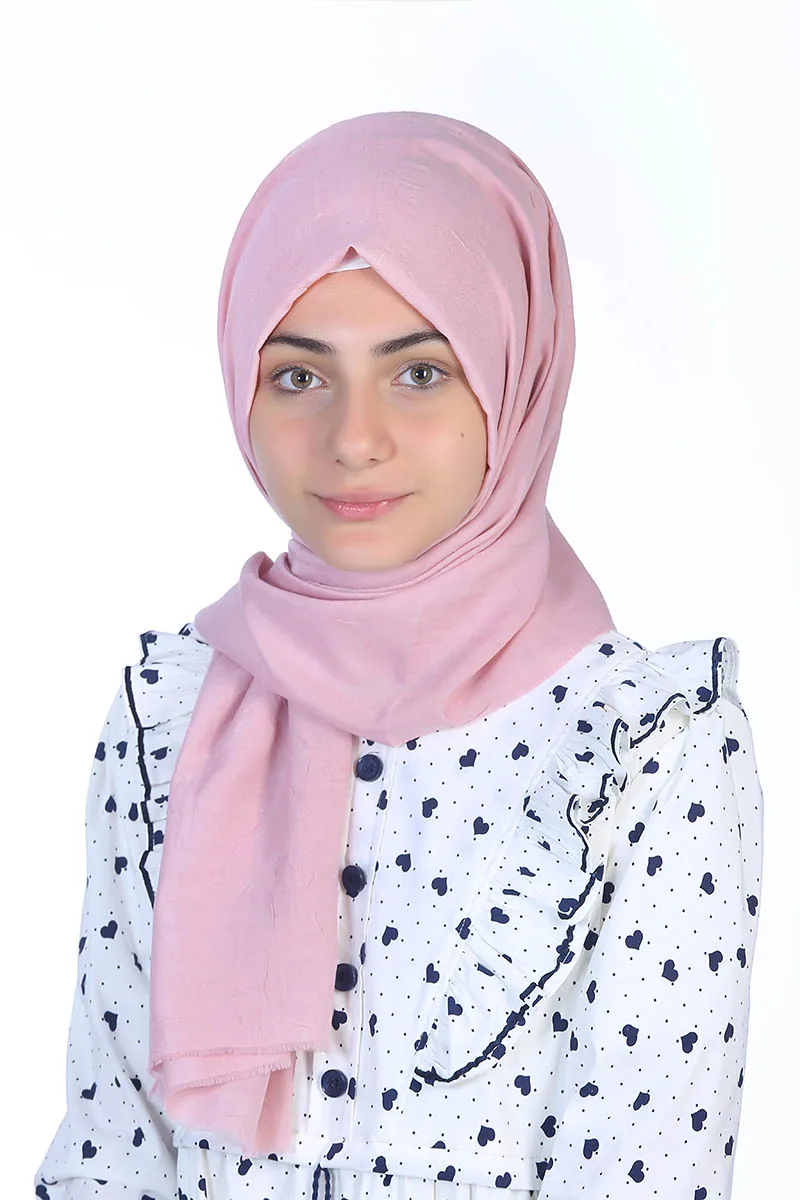 وشاح بنات من القطن الكراش بلون بودرة