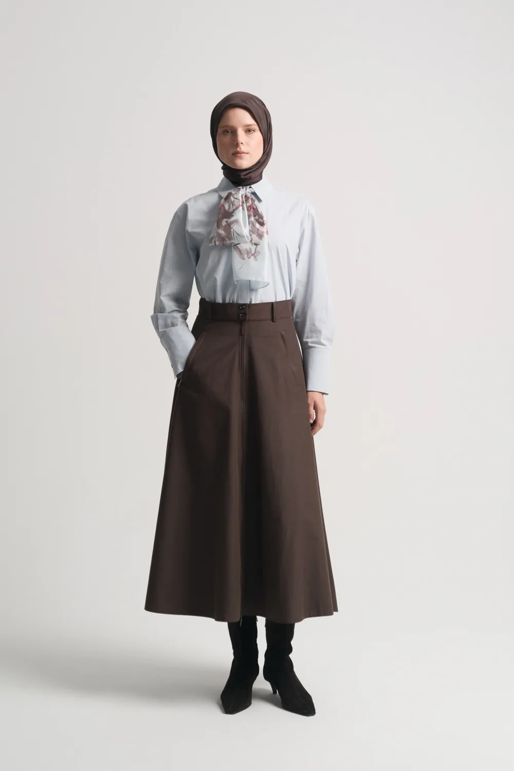تنورة قطنية واسعة طويلة بني