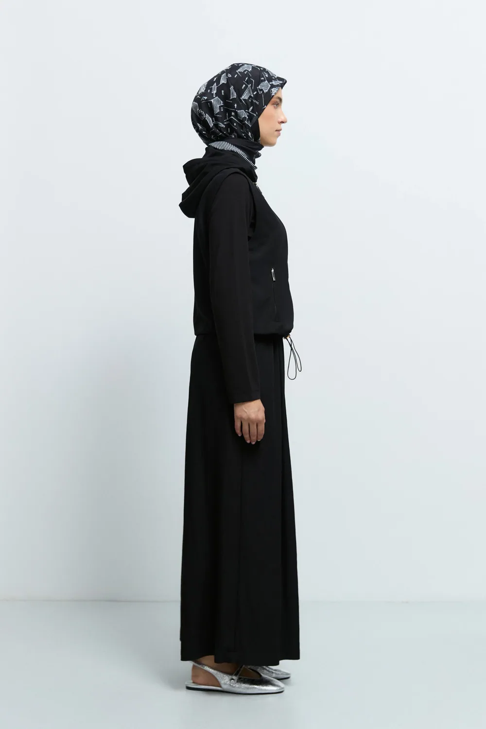 صديري رايون بقبعة أسود - صورة 2