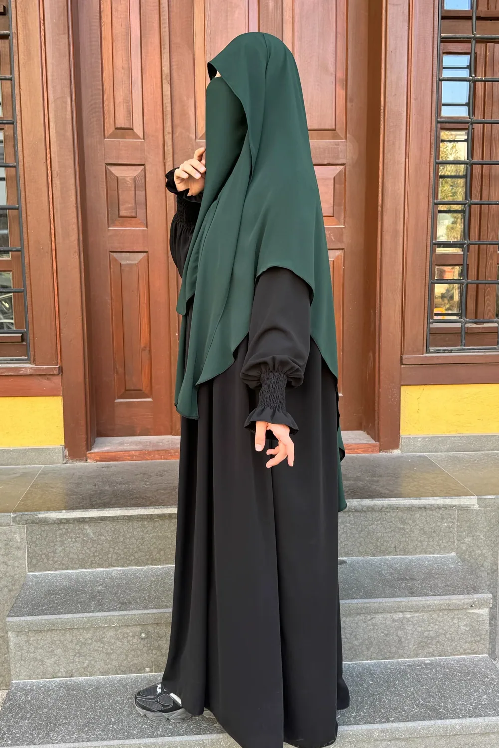 خمار طويل بنقاب مدمج وأربطة أخضر داكن - صورة 3