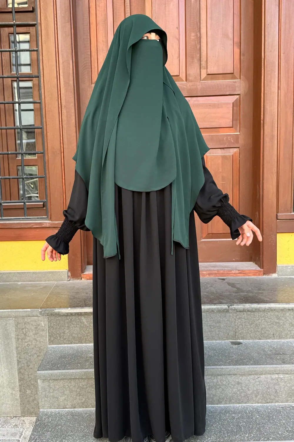 خمار طويل بنقاب مدمج وأربطة أخضر داكن - صورة 4