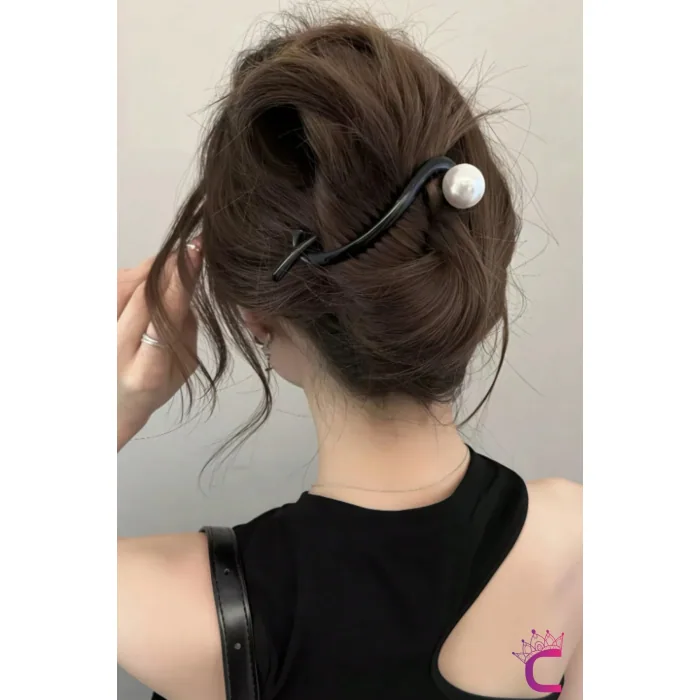 توكة جانبية كليب بلون أسود مع لؤلؤ أبيض 11 سم - صورة 3