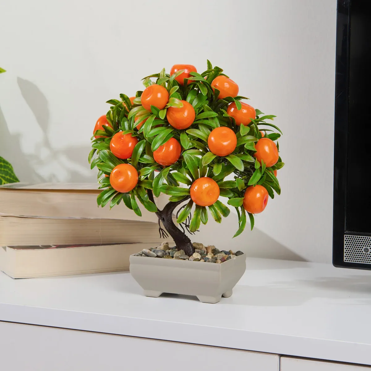 شجرة يوسفي صناعية بثمار برتقالية