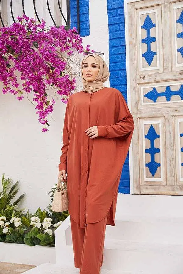 طقم قطعتين من الرايون بلون جملي - صورة 4