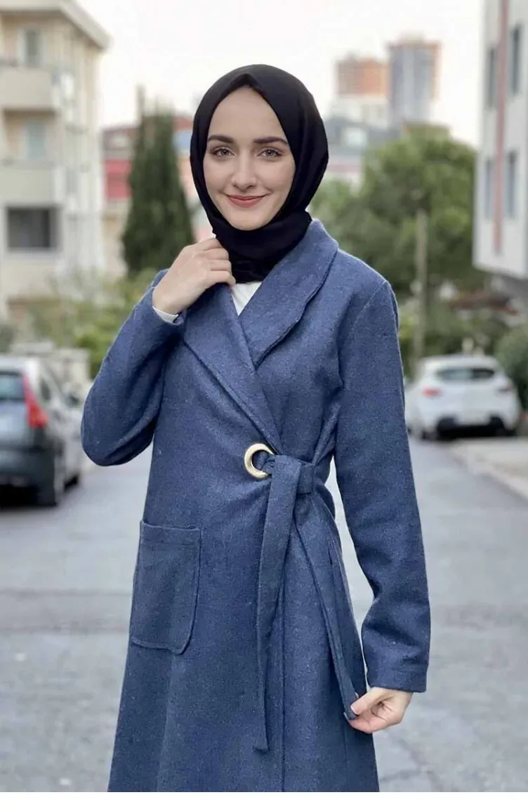 معطف جوخ طويل بلون النيلي