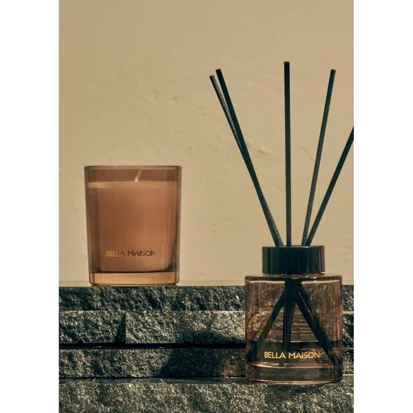 طقم شمعة ومعطر جو بأعواد بعبير العود