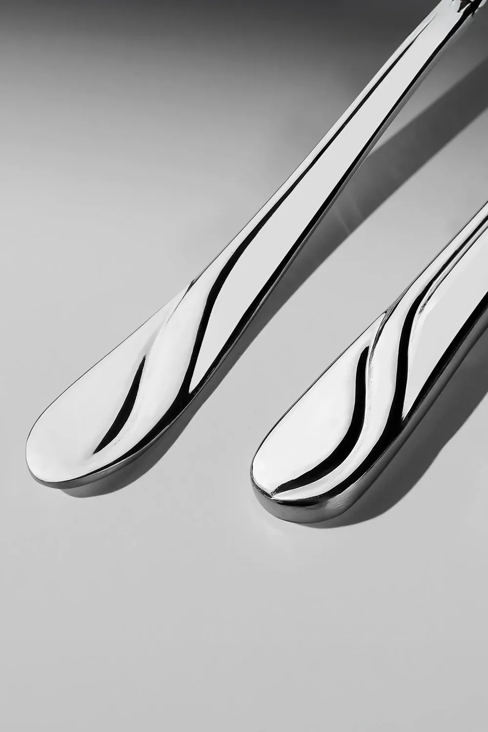 طقم أدوات مائدة صغير 36 قطعة بتصميم بسيط - صورة 3