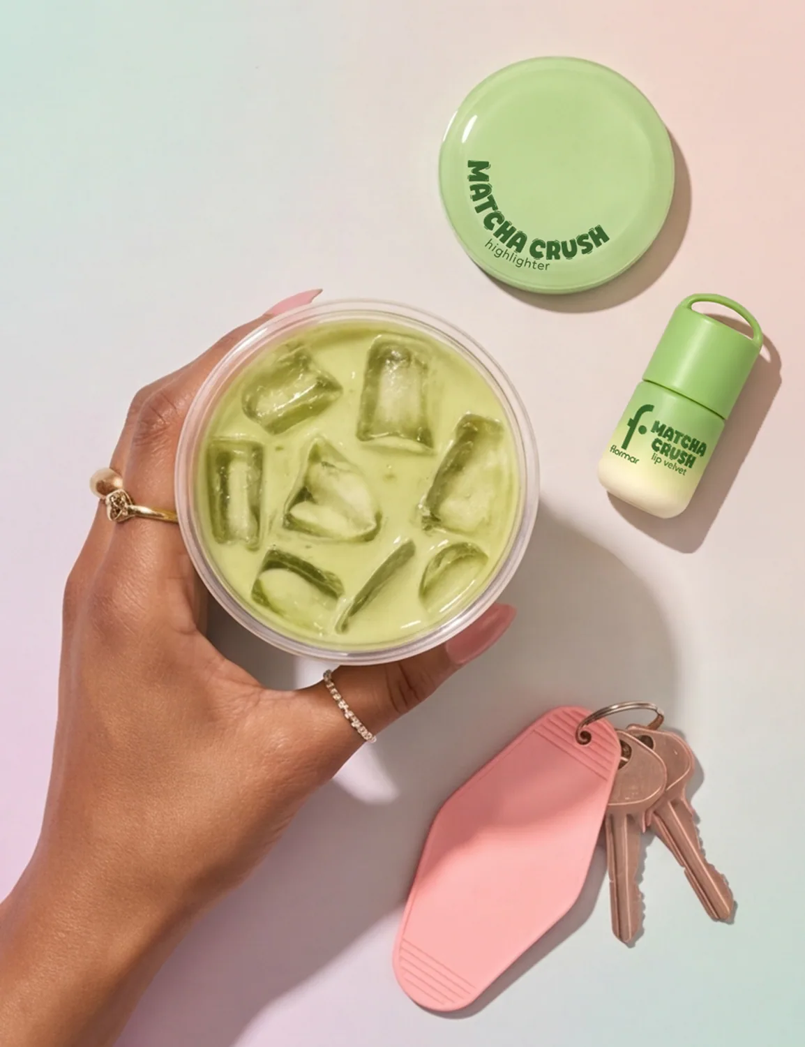 أحمر شفاه سائل مطفي وردي بقوام خفيف - صورة 4