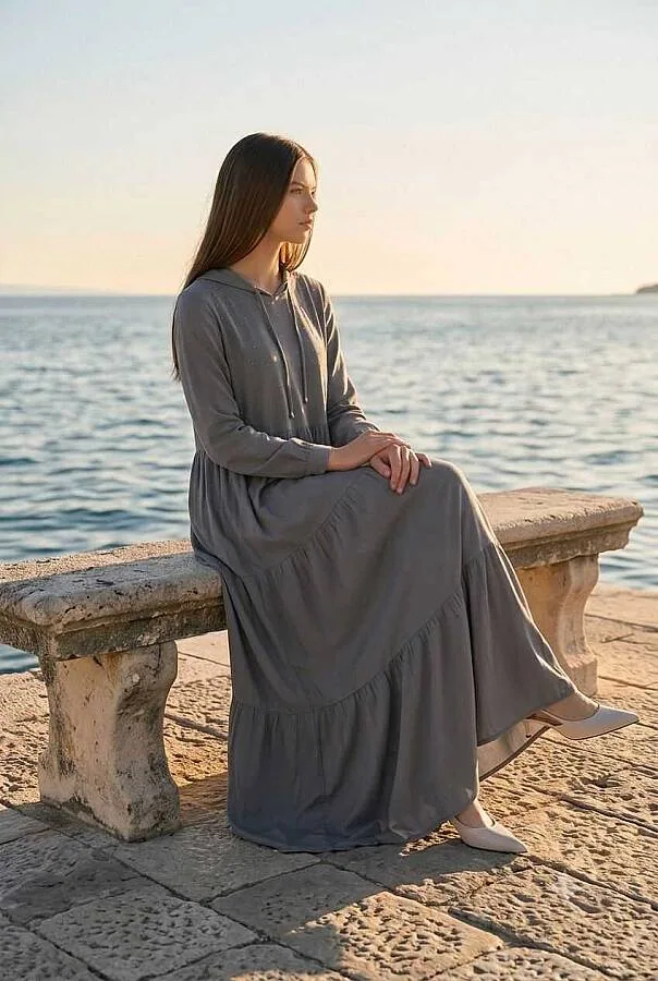 فستان تينسل بقبعة وأكمام ريغلان بلون رمادي - صورة 4