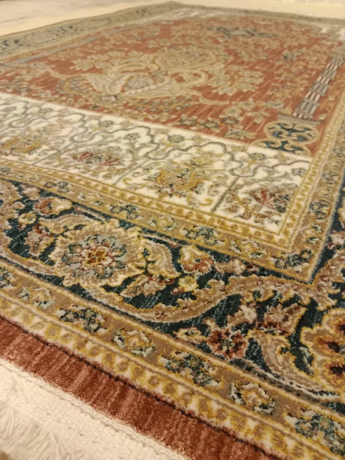 سجادة صلاة شرقية بنقوش برتقالية وكريمية 80×125 سم - صورة 3