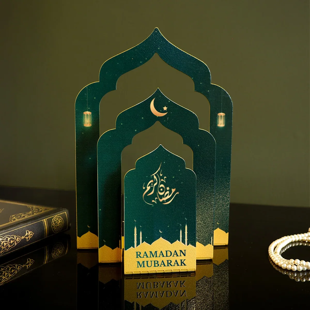 حامل مصحف وشمعة معدني بعبارة رمضان مبارك - صورة 3