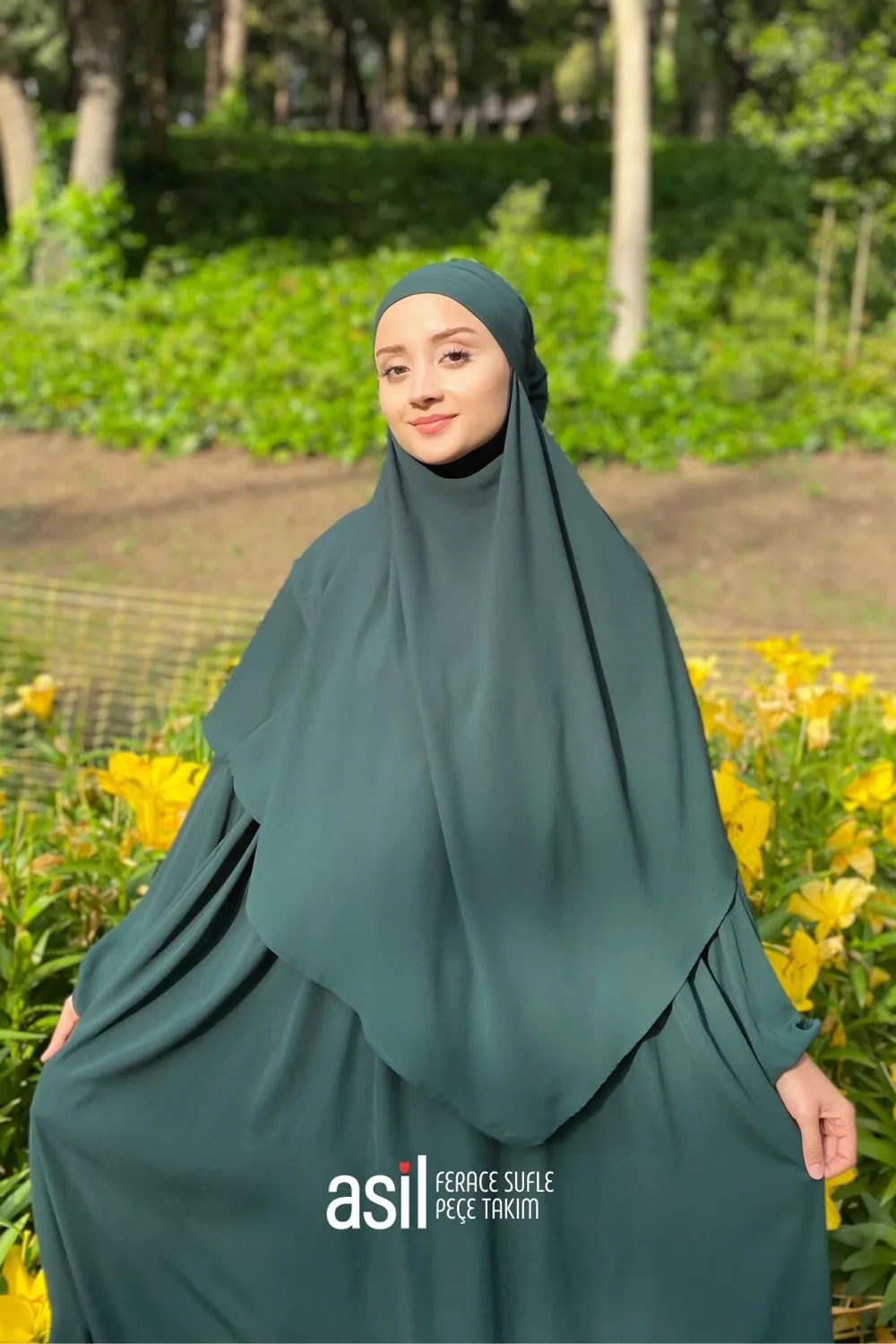 طقم فراجية وسوفلي ونقاب حرير المدينة أخضر زمردي - صورة 3