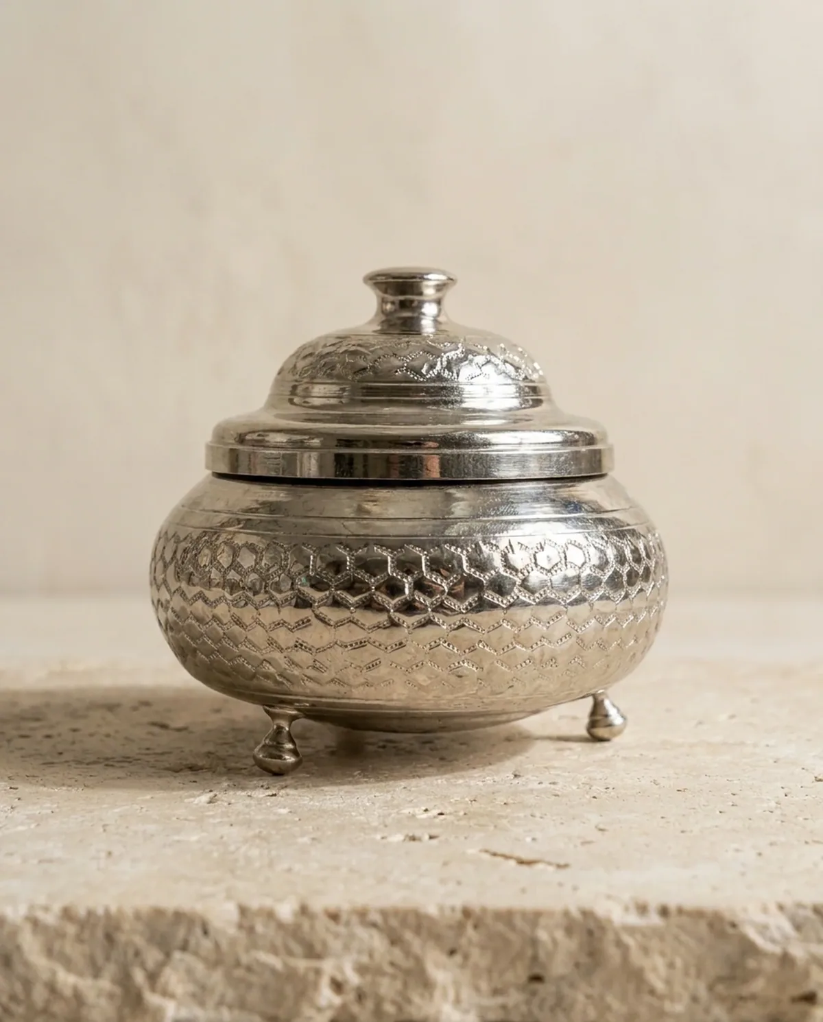 سكرية نحاس فضية محفورة بالقلم حجم وسط