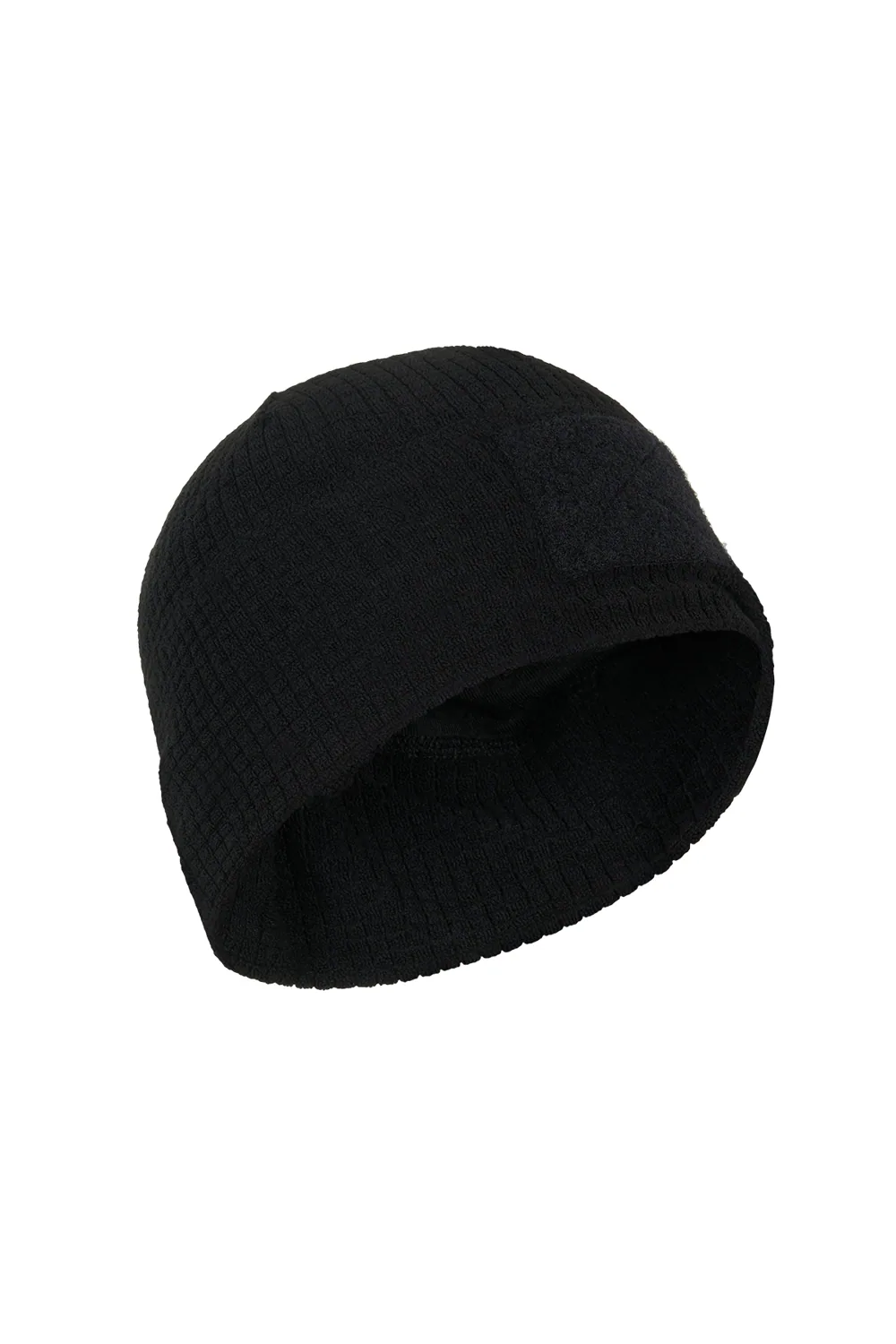 قبعة شتوية بنسيج مموج أسود