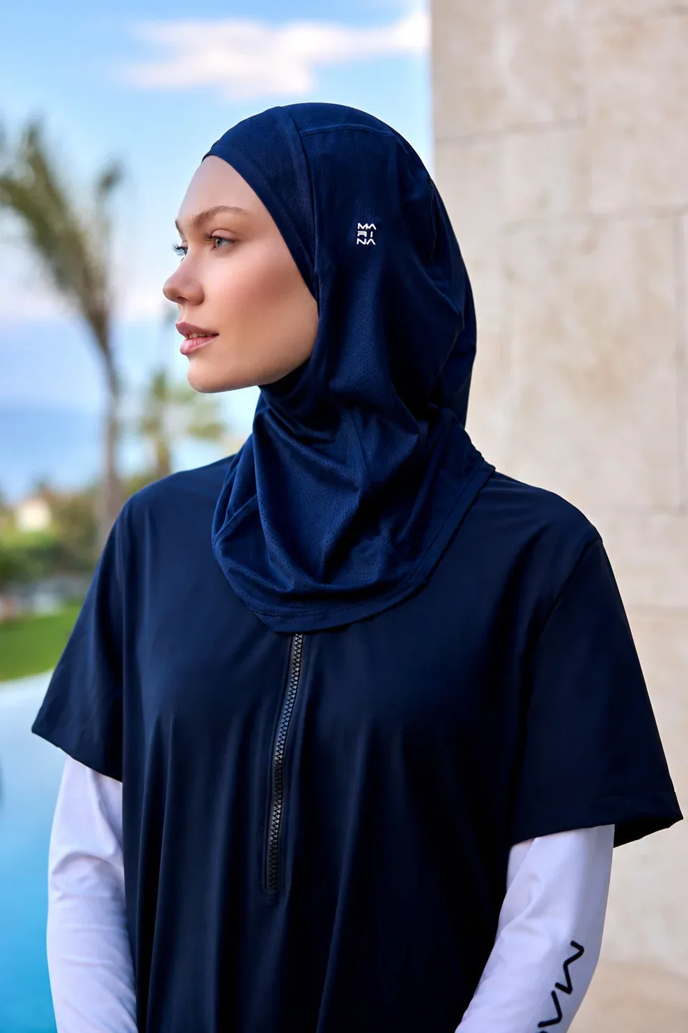 غطاء سباحة للمحجبات كحلي خفيف الوزن بقطعة واحدة - صورة 2