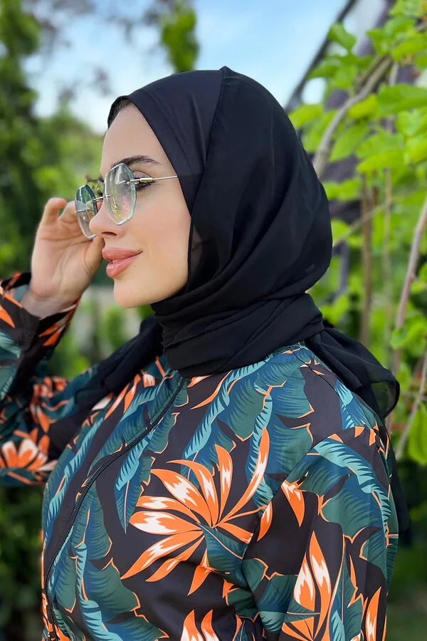 إيشارب سباحة أسود بنقوش يربط كالشال - صورة 4