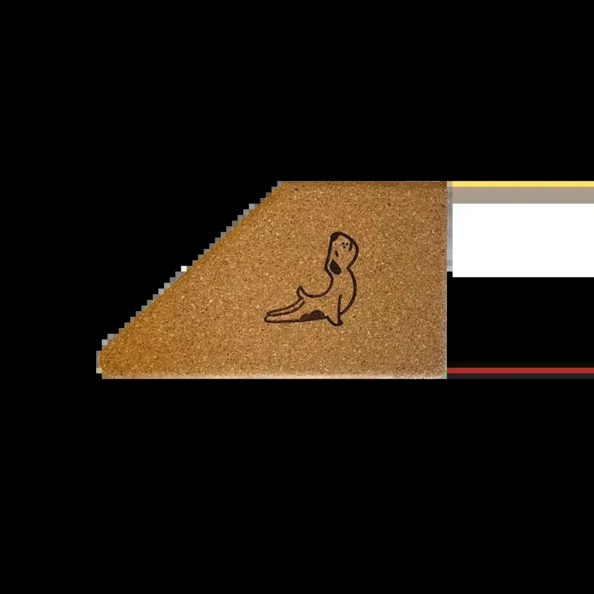 مكعب يوغا مائل من الفلين الطبيعي