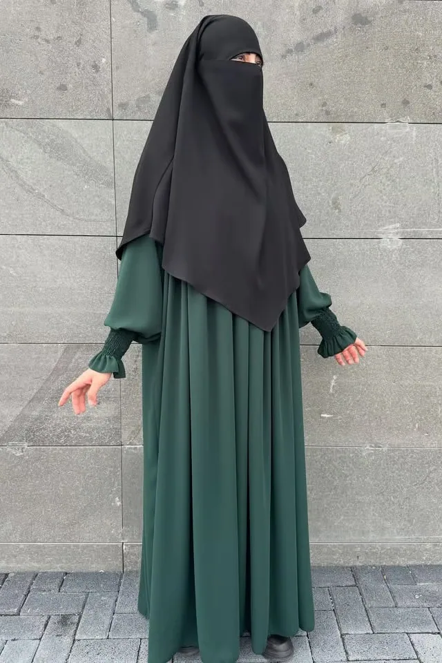 خمار قصير بطبقة واحدة ونقاب أسود - صورة 2