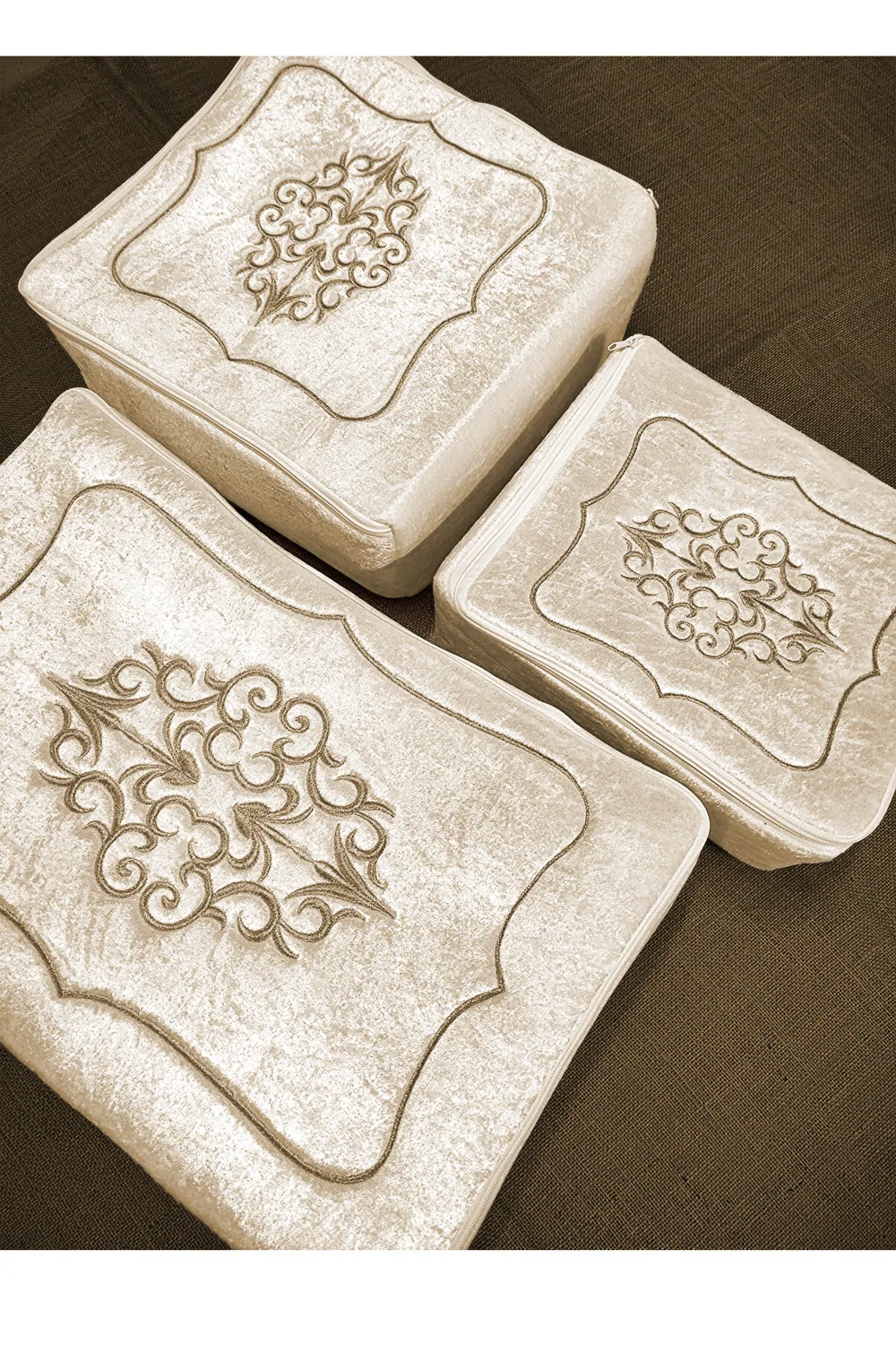 بقجة عروس من مخمل 3 قطع 25×18 سم - كابتشينو