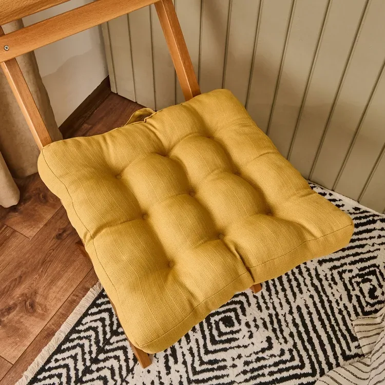 وسادة كرسي مبطنة بلون الخردل 45×45 سم - صورة 3