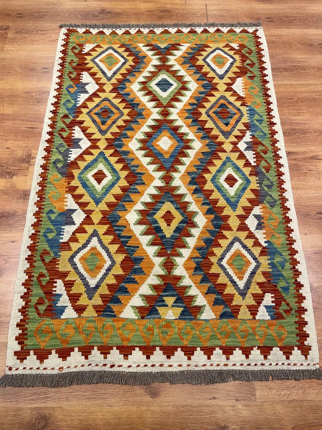 كليم بنقشة أناضولية منسوج يدويًا - 106×164 سم