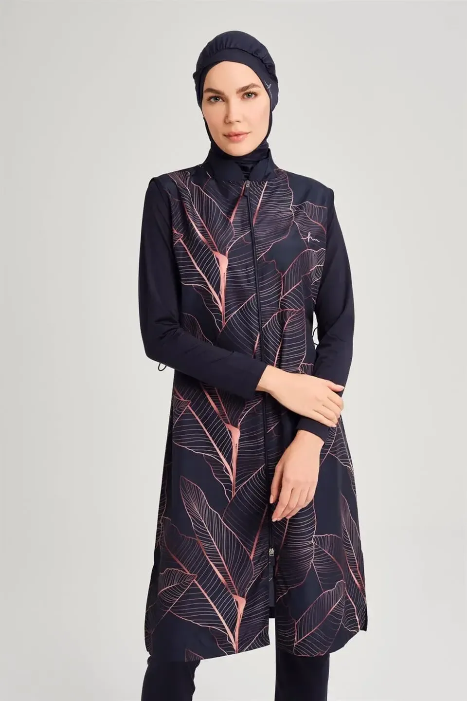 مايوه شرعي كامل كحلي بنقشة أوراق وجاكيت - صورة 2
