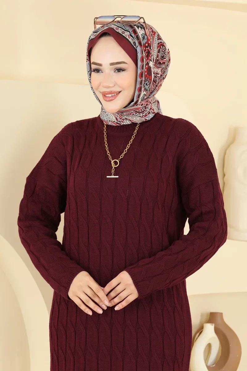 فستان تريكو بتصميم سلسلة بلون عنابي - صورة 3