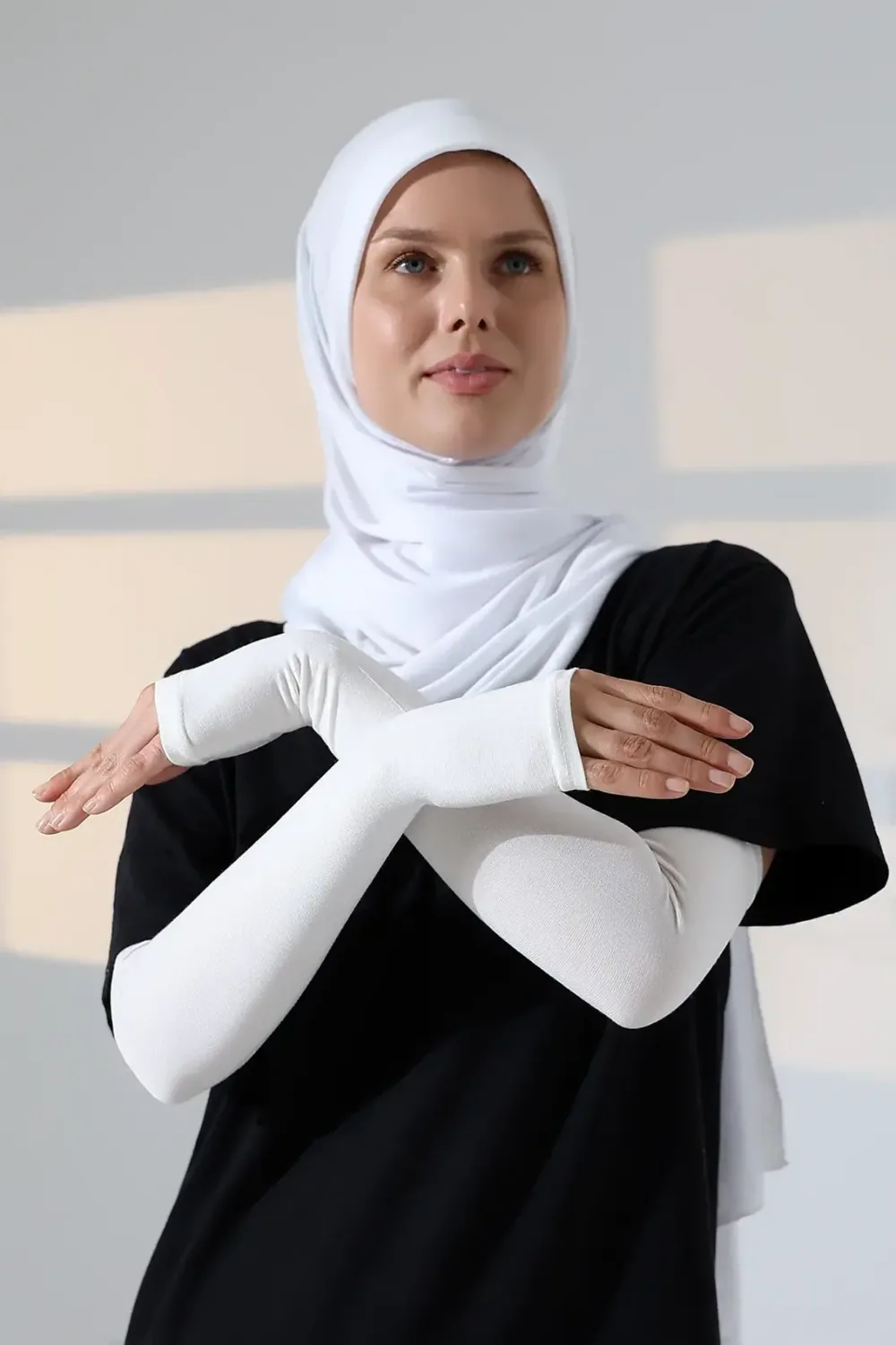 كمّ طويل يصل إلى راحة اليد من البينيه بلون كريمي - صورة 3