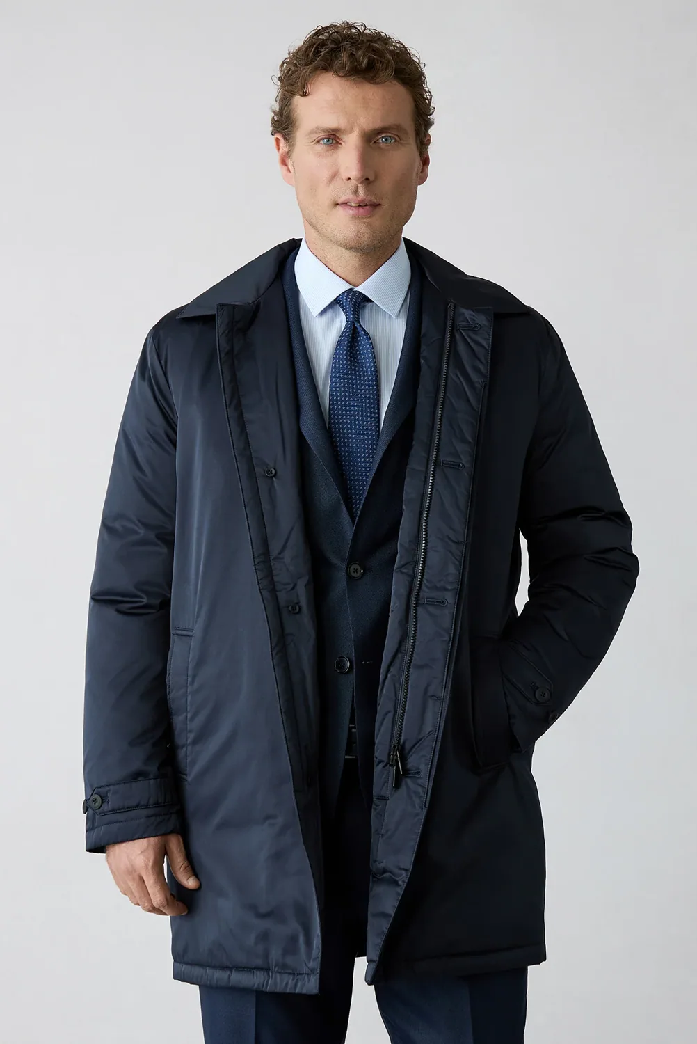 معطف منفوخ رجالي بياقة دائرية بجيوب مقاوم للماء كحلي داكن