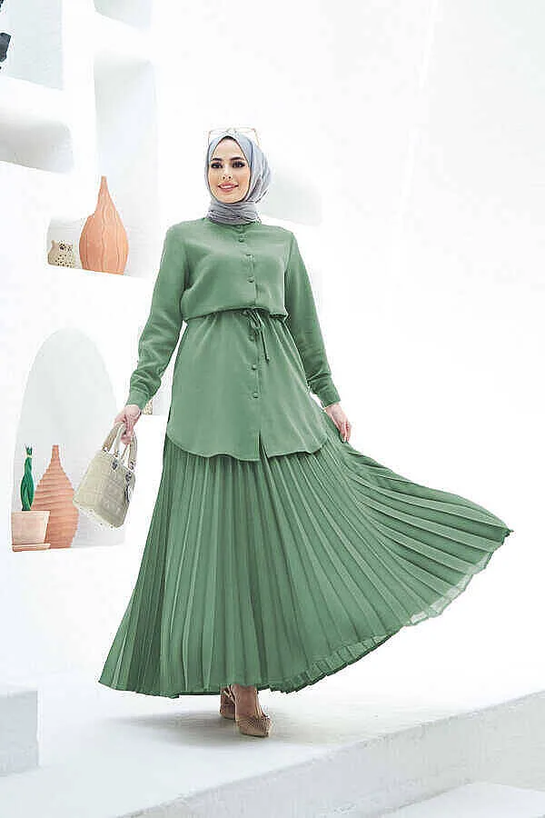 طقم كريب بليسيه بلون أخضر نعناعي - صورة 2