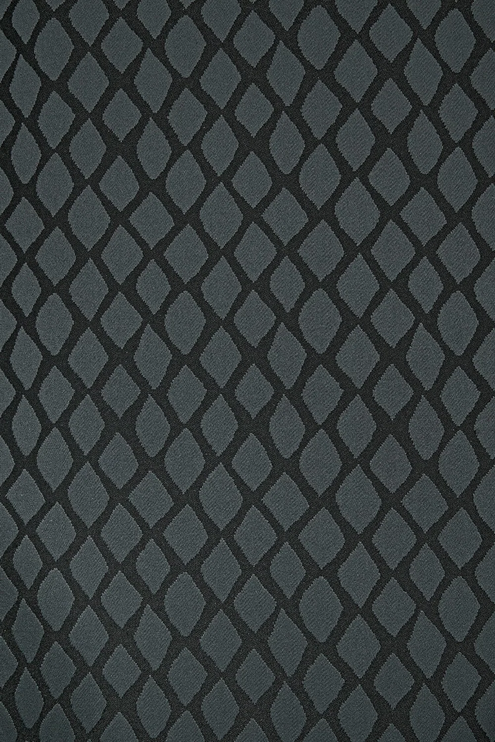 ستارة معتمة (بلاك أوت) بلون فحمي مقاس 140×260 سم - صورة 2