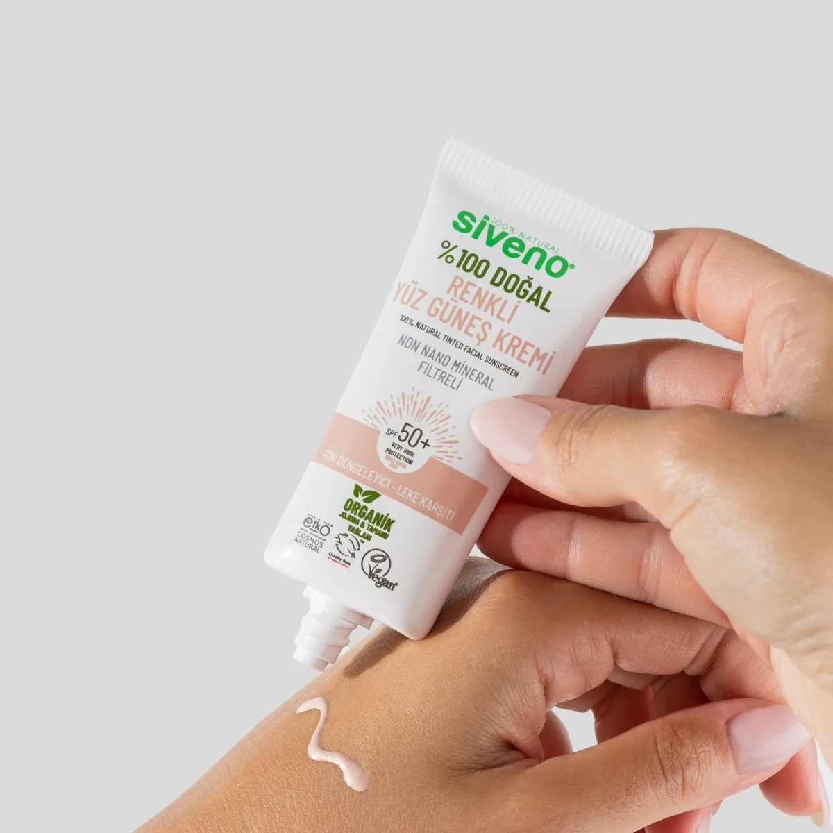 واقي شمس ملوّن للوجه بفلاتر معدنية SPF50+ سعة 30 مل - صورة 2