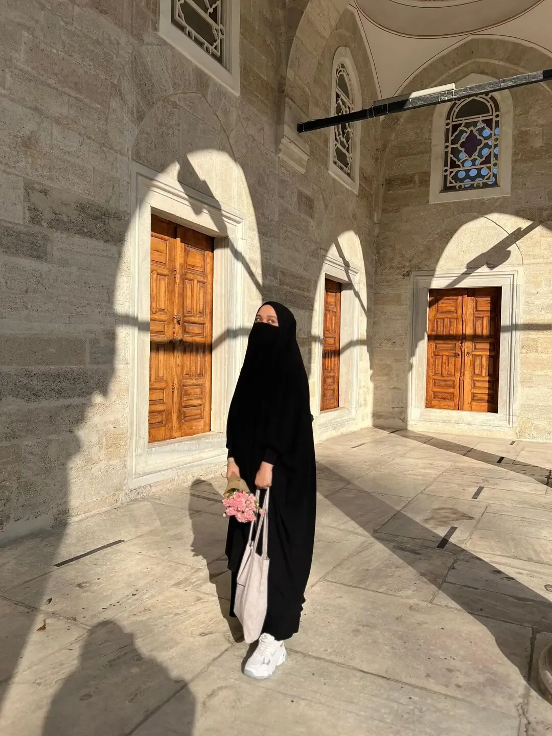 جلباب أفغاني بنقاب من الكريب الناعم أسود - صورة 2
