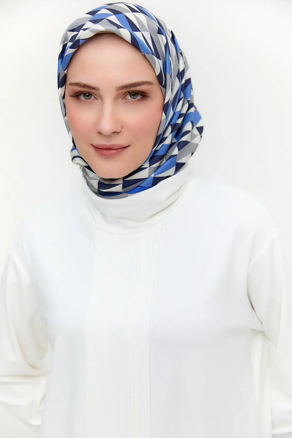 طقم قطعتين مودال بتفاصيل بليسيه - صورة 4